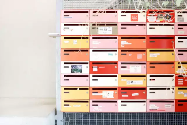 Karostar Musikhaus Hamburg, Briefkästen