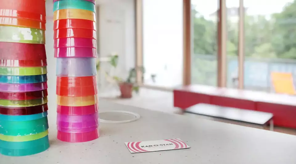 Karostar Musikhaus Hamburg, Blick in den Aufenthaltsbereich