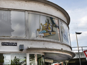 Straßenszene Schanzenviertel; Schulterblatt Ecke Eifflerstraße LokalDesign Möbelgeschäft